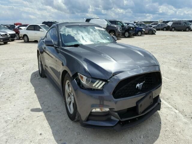 1FA6P8AM4G5230004-2016-ford-mustang-0