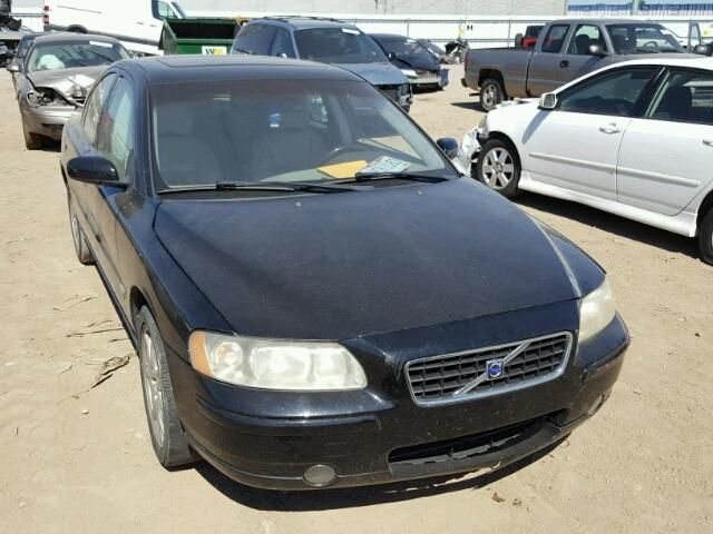 YV1RS592952453462-2005-volvo-s60-0