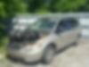 2C8GP54L43R196352-2003-chrysler-minivan-1