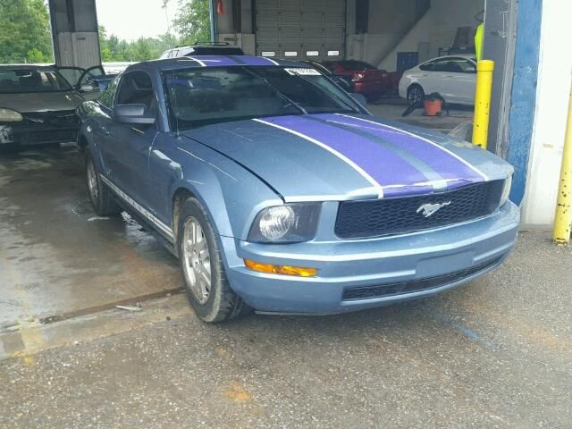 1ZVFT80N175285068-2007-ford-mustang-0