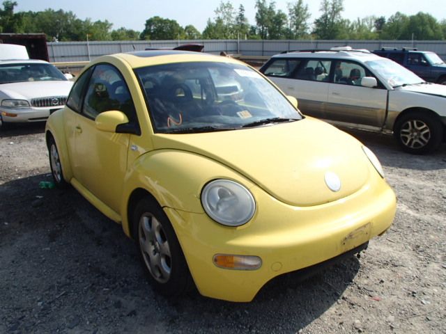 3VWCK21C22M429178-2002-volkswagen-beetle-0