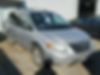 2C4GP54L15R209269-2005-chrysler-minivan-0