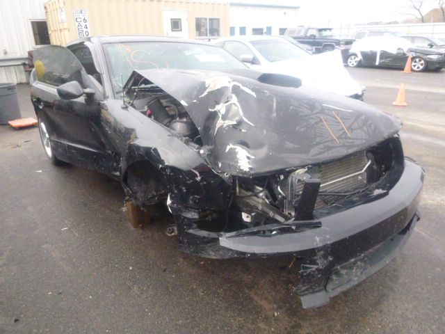 1ZVFT82H975340468-2007-ford-mustang-0