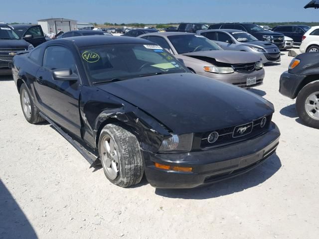 1ZVHT80N885163401-2008-ford-mustang-0