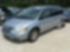 2C4GP44R15R420809-2005-chrysler-minivan-1