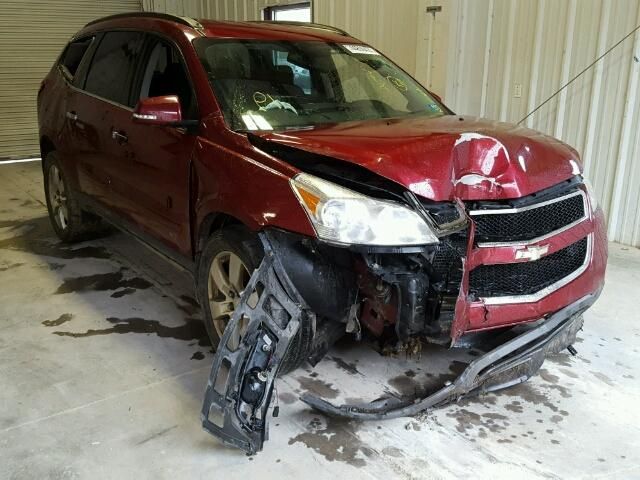 1GNKVGED2BJ322819-2011-chevrolet-traverse-0