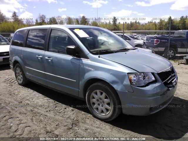 2A8HR44E39R627583-2009-chrysler-town-and-country-0