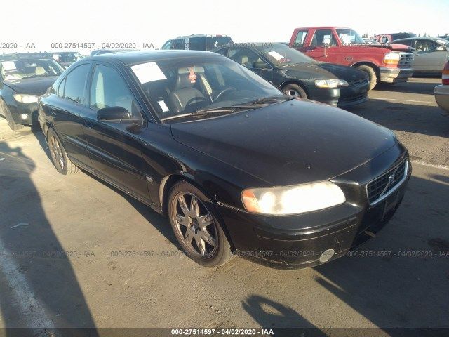 YV1RS592352479829-2005-volvo-s60-0