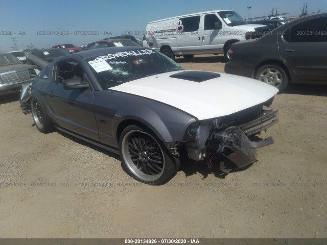 1ZVFT82H165111359-2006-ford-mustang-0