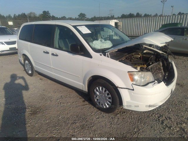 2A8HR44H68R621186-2008-chrysler-town-and-country-0