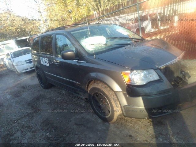 2A4RR5D11AR300564-2010-chrysler-town-and-country-0