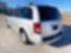 2A4RR8DX2AR321588-2010-chrysler-town-and-country-2