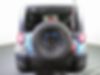 1C4BJWDG8HL612716-2017-jeep-wrangler-unlimited-2