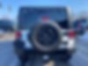 1C4HJWDG0HL530988-2017-jeep-wrangler-unlimited-2