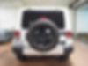 1C4BJWEG5HL667042-2017-jeep-wrangler-2