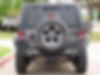 1C4BJWDG1HL571152-2017-jeep-wrangler-unlimited-2