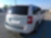 2A4RR8DG3BR612814-2011-chrysler-town-and-country-2