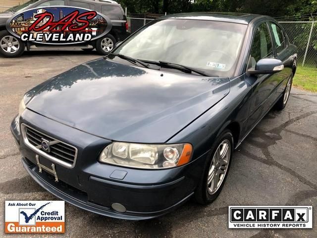 YV1RS592682684131-2008-volvo-s60-0