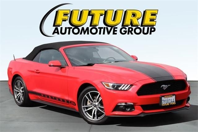 1FATP8UH8G5307975-2016-ford-mustang-0
