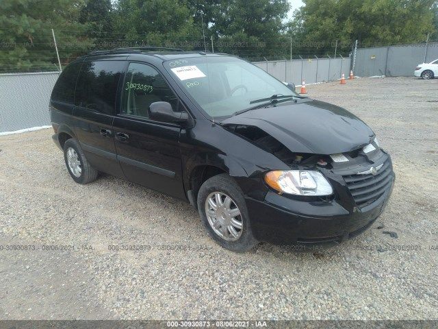 1A4GP45RX6B538351-2006-chrysler-town-and-country-0