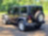 1C4BJWDG2JL881932-2018-jeep-wrangler-2