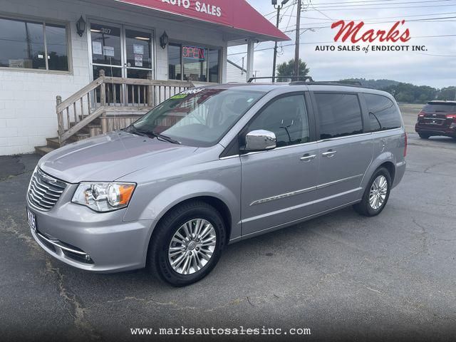 2C4RC1CG6FR578292-2015-chrysler-town-and-country-0