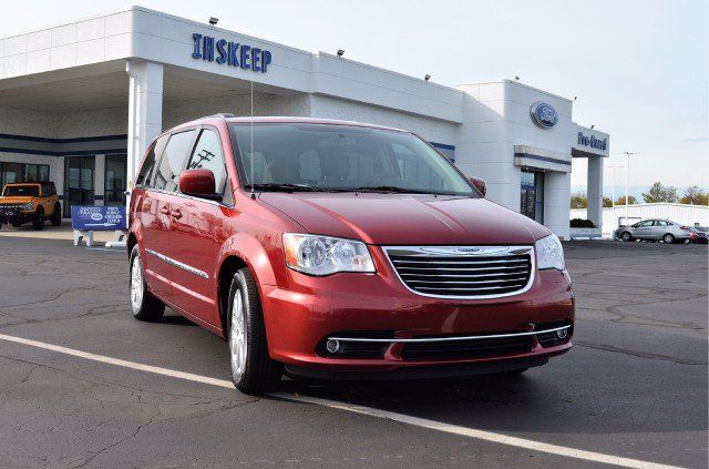 2C4RC1BG5CR401598-2012-chrysler-town-and-country-0