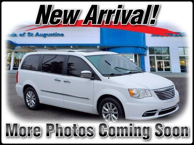 2C4RC1GG5GR191633-2016-chrysler-town-andamp-country-0