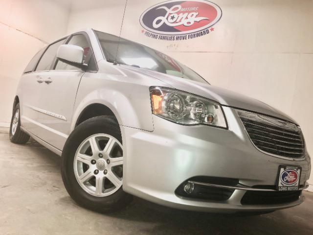 2C4RC1BG7CR211270-2012-chrysler-town-and-country-0