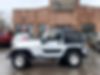 1J4FA39S04P713422-2004-jeep-wrangler-2