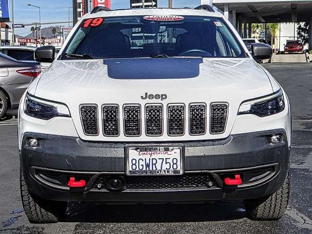 1C4PJMBX8KD258582-2019-jeep-cherokee-0