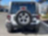 1C4BJWDG1HL533940-2017-jeep-wrangler-unlimited-2