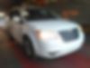 2A8HR54PX8R844392-2008-chrysler-town-and-country-2