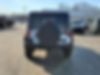 1C4BJWDG7JL910180-2018-jeep-wrangler-jk-unlimited-2