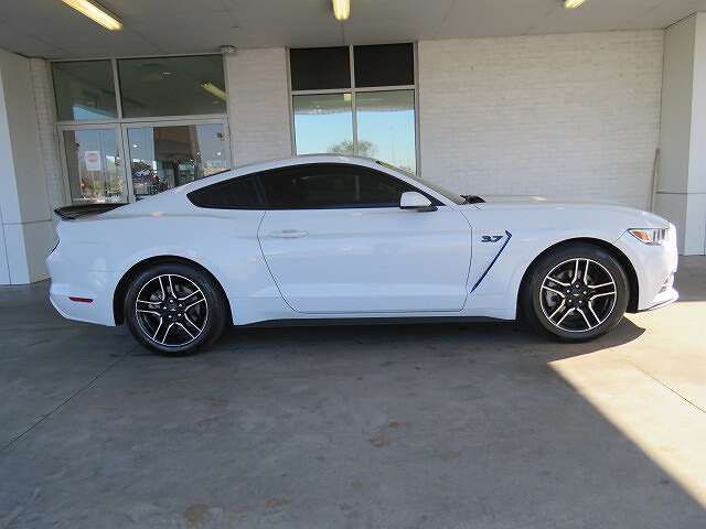 1FA6P8AM2H5259048-2017-ford-mustang-0