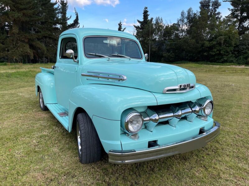 FRIEG15233-1951-ford-f-1-restomod-with-302-engine-and-automatic-transmission