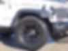 1J4GA641X8L547315-2008-jeep-wrangler-2