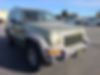 1J4GK48K74W102169-2004-jeep-liberty-2