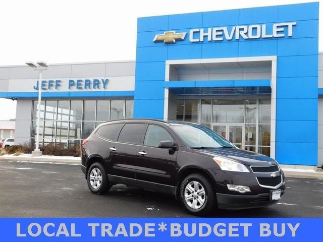 1GNLREED6AS107126-2010-chevrolet-traverse-0