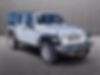1C4BJWDG7JL810967-2018-jeep-wrangler-2