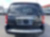 2A4RR5D13AR110667-2010-chrysler-town-and-country-2