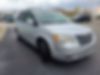 2A8HR54PX8R112232-2008-chrysler-town-and-country-2