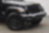 1C4HJXDN7JW180655-2018-jeep-wrangler-unlimited-2