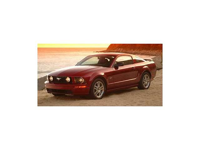 1ZVFT82H165148895-2006-ford-mustang-0